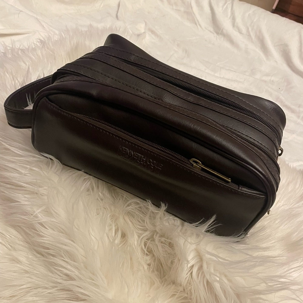 Kenneth Cole Reaction Toiletry Bag